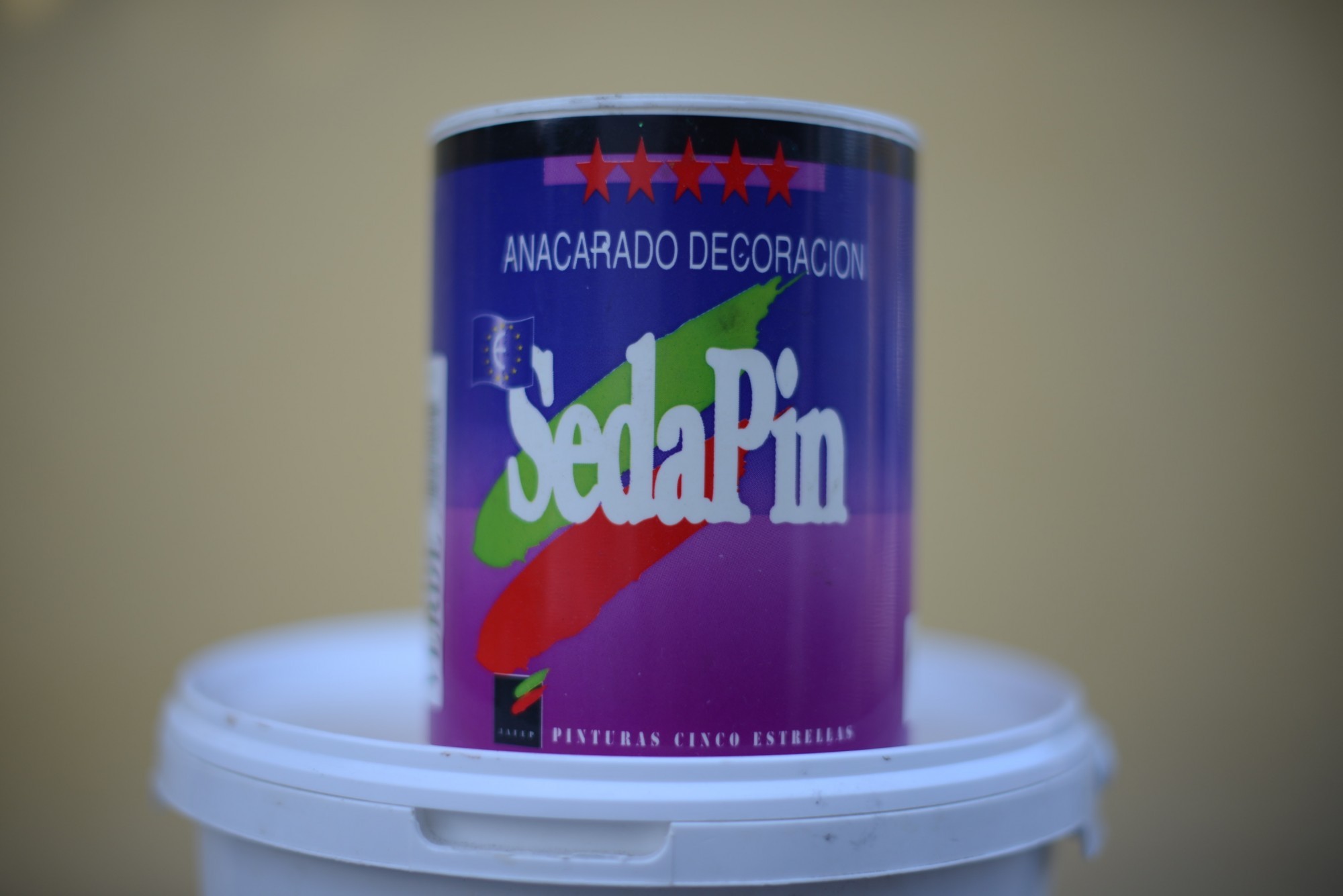 

Декоративный материал Jafep Sedapin Verde 1 L лак с зелёным блёстками глянцевый