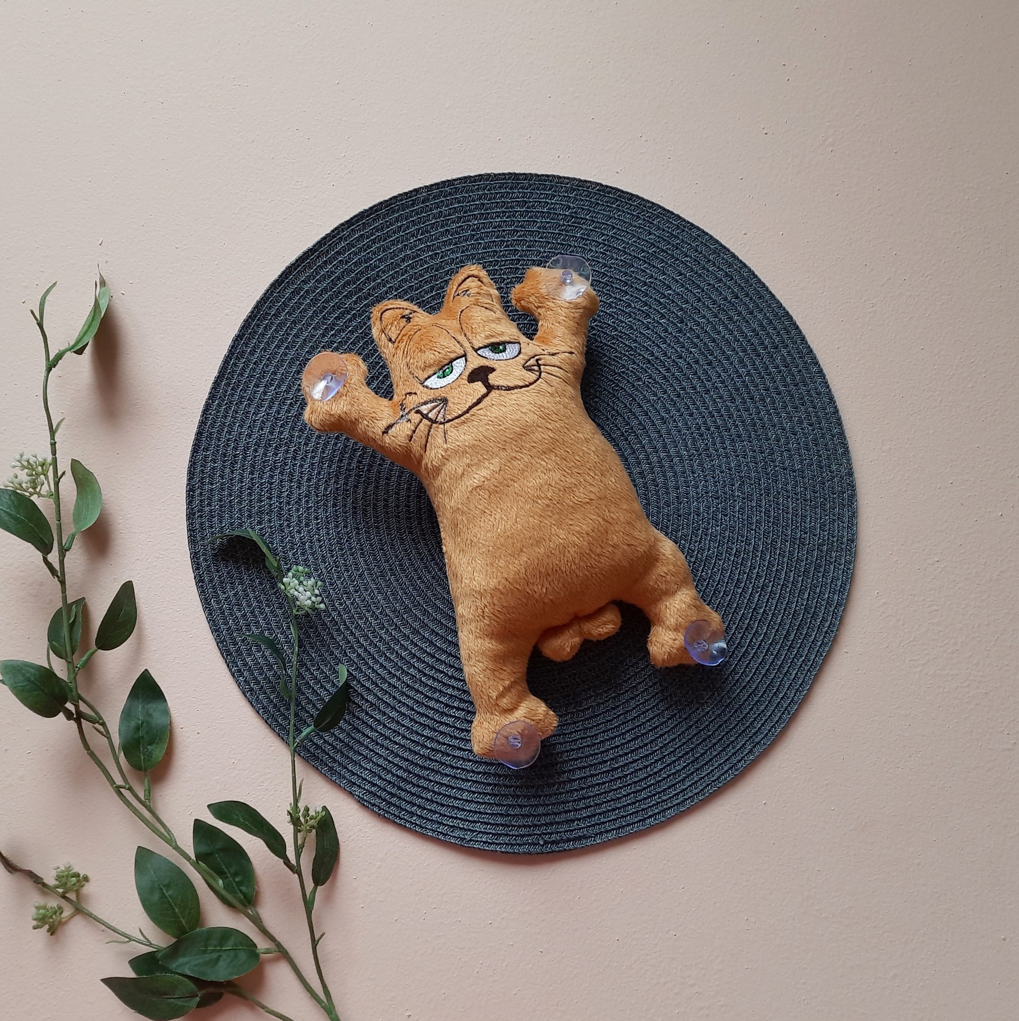 

Мягкая игрушка на присосках в авто Baby Textile Кот Гарфилд ручная работа 26 см Рыжий