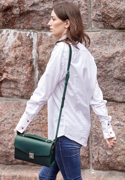 

Женская кожаная сумка-кроссбоди Lola BlankNote зеленая BN-BAG-35-MALACHITE