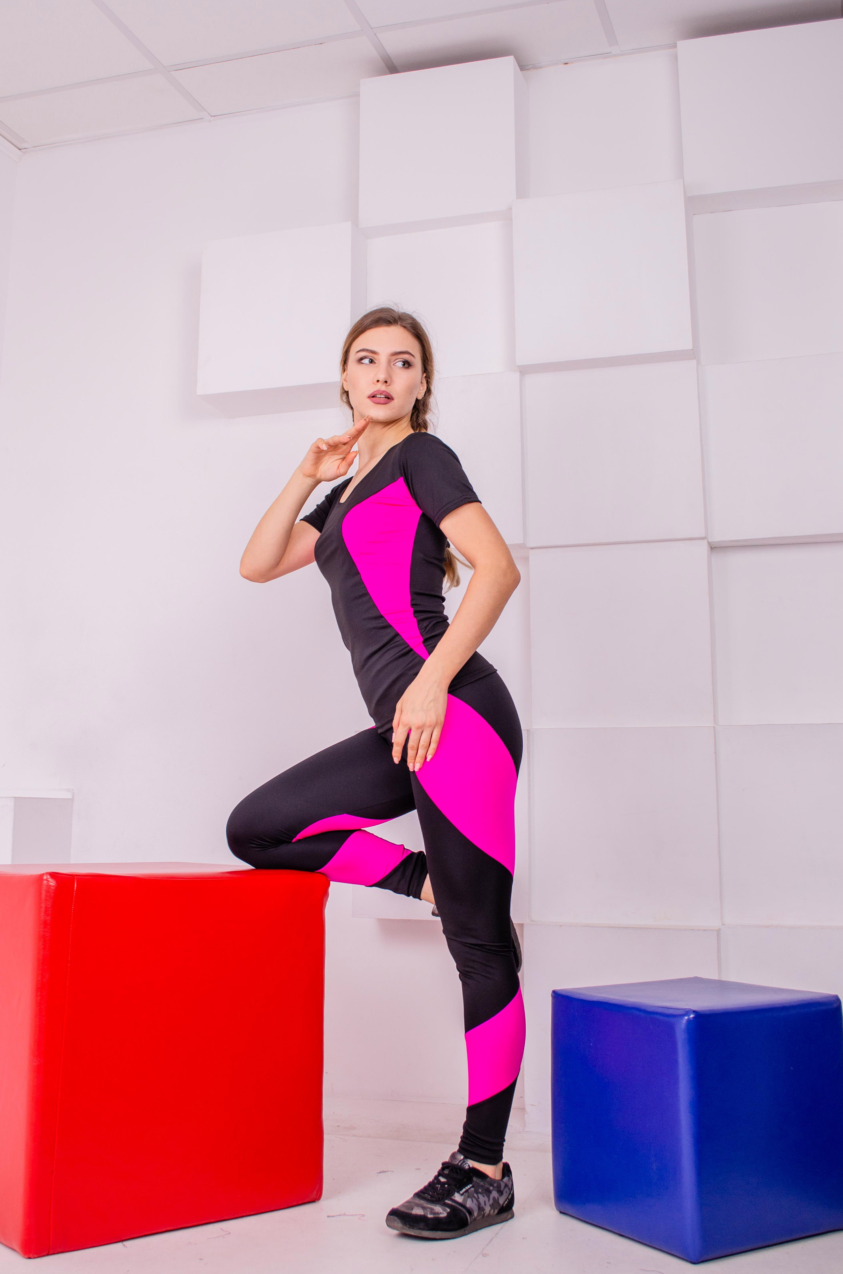 

Комплект для фитнеса LoveFit c2f370 XL черно-розовый