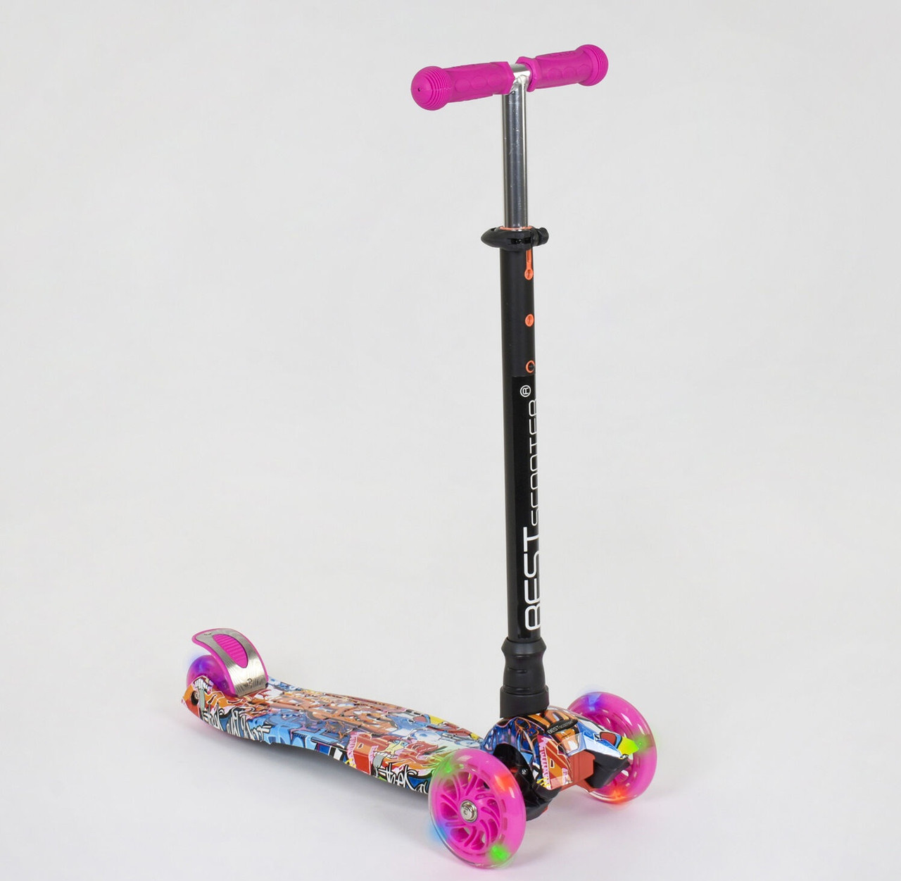 

Самокат А 24651 /779-1395 MAXI "Best Scooter" Graffiti