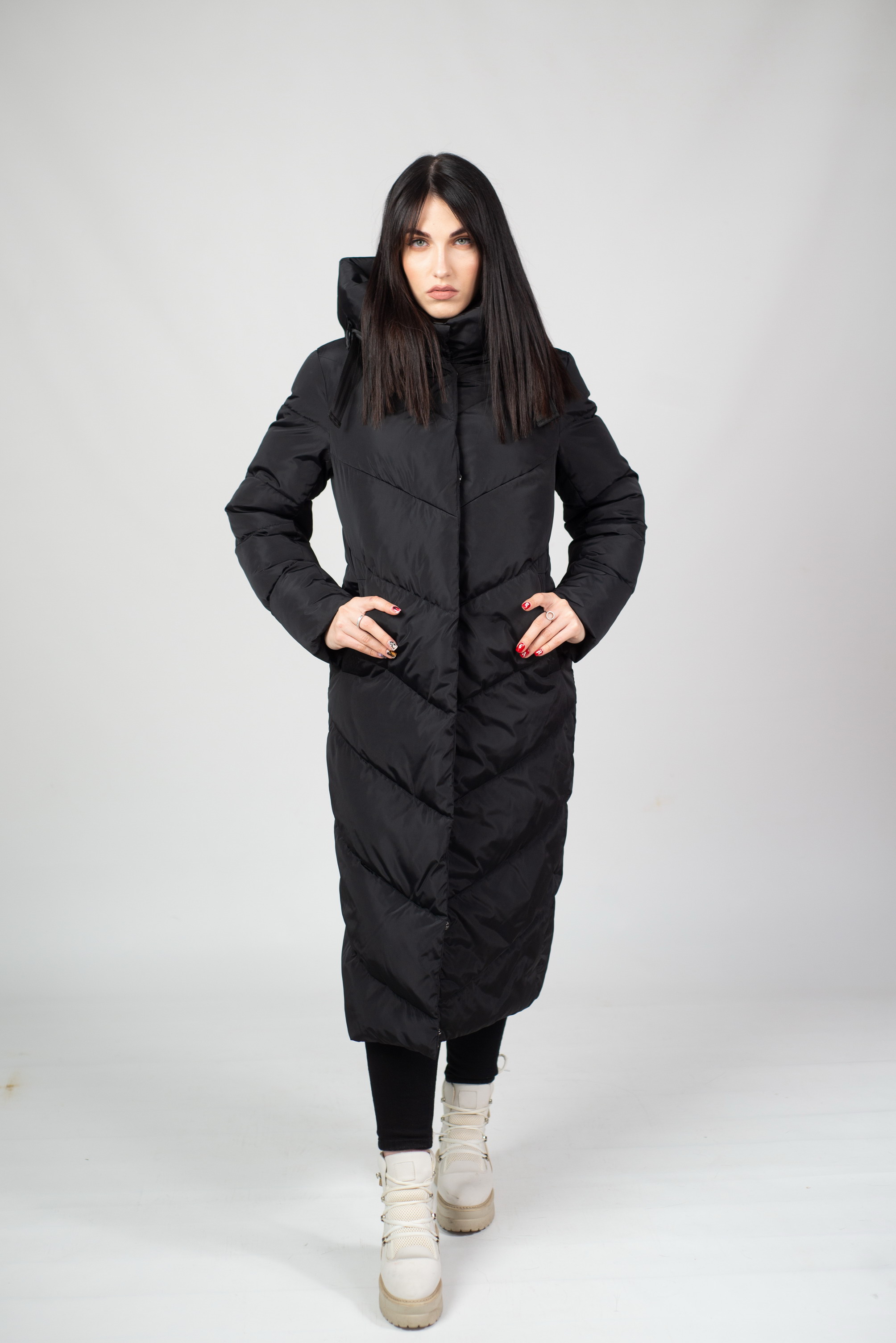 

Пуховик L'Arcobaleno 24512S044C001  Черный, Пуховик L'Arcobaleno 24512S044C001 44 Черный