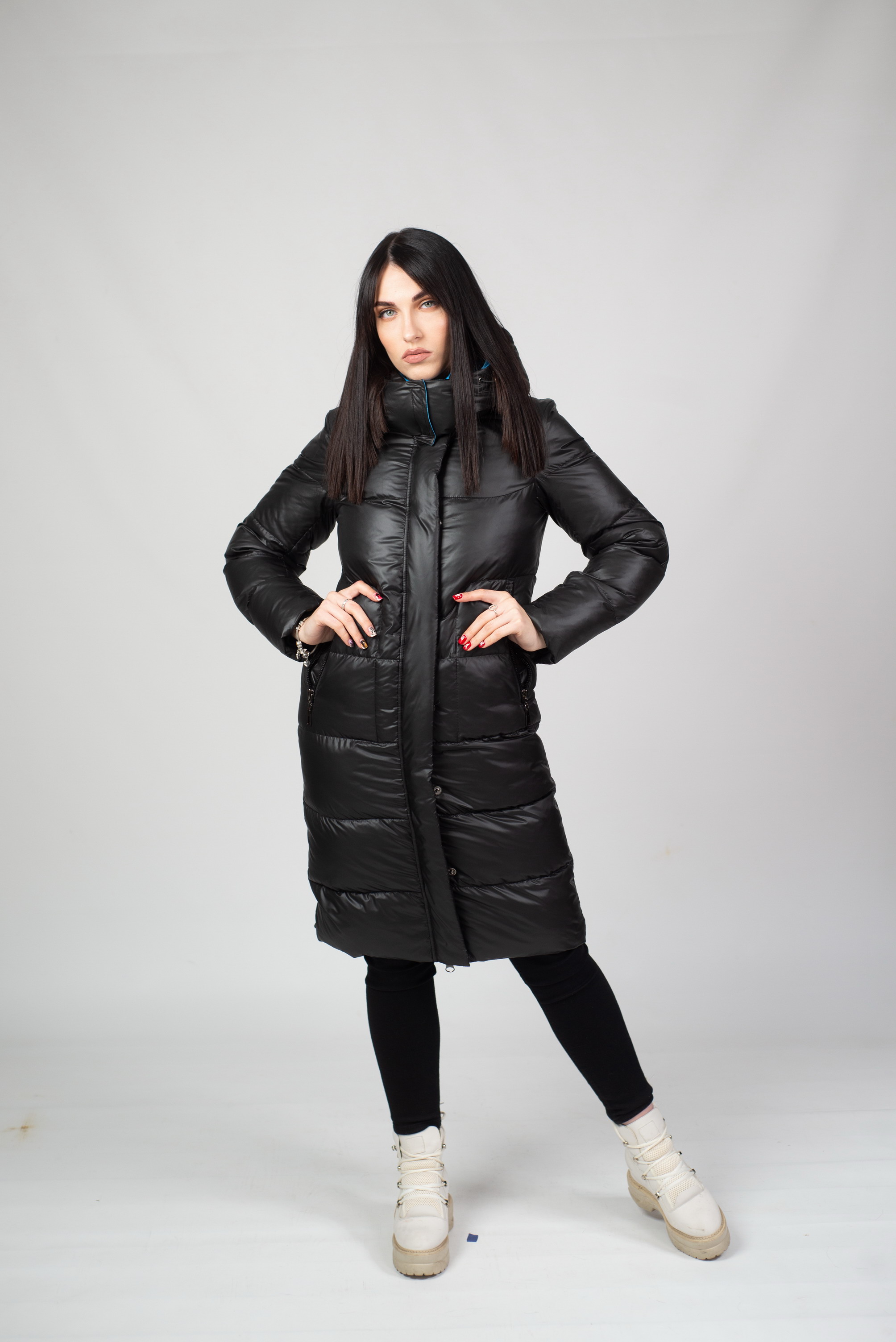 

Пуховик L'Arcobaleno 24508S040C001  Черный, Пуховик L'Arcobaleno 24508S040C001 40 Черный