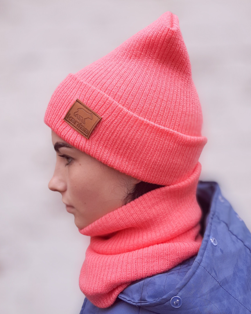 

Вязаная шапка с хомутом демисезонная КАНТА унисекс размер взрослый персик (OC-926)