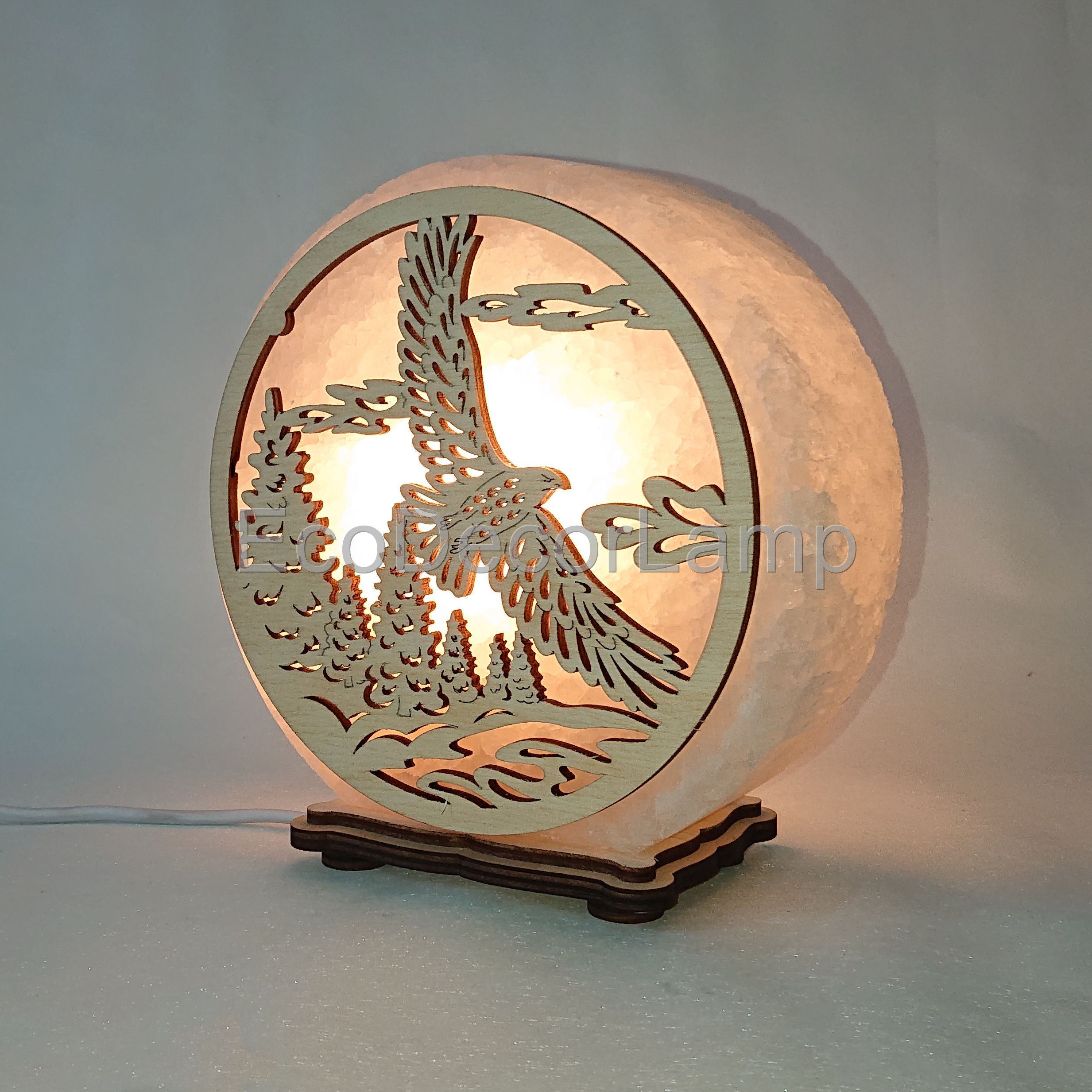 

Соляной светильник EcoDecorLamp круглый Орел и лес жёлтый