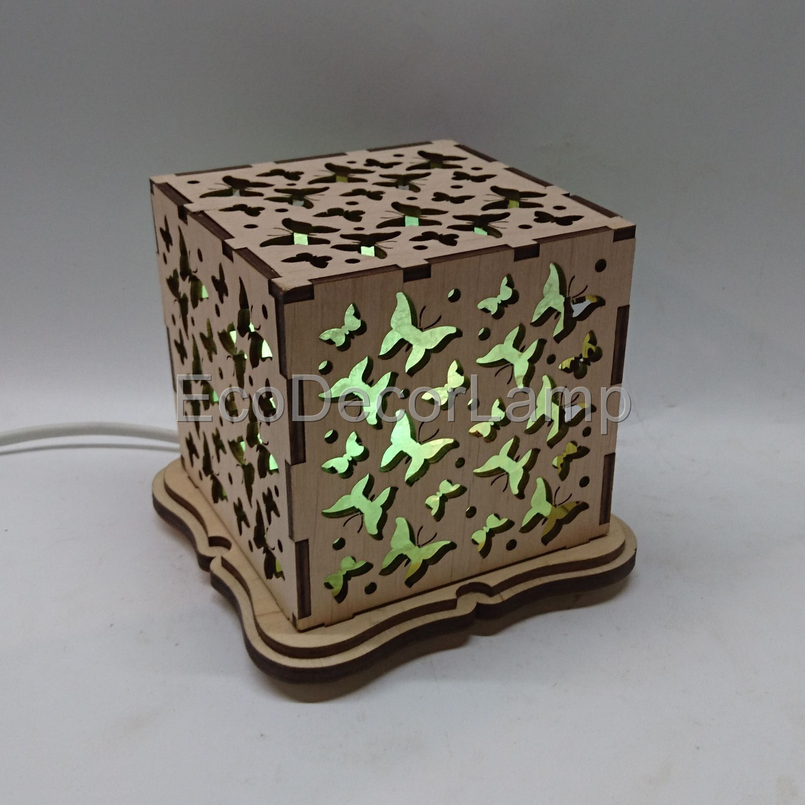 

Соляная лампа EcoDecorLamp Куб Бабочки зелёный