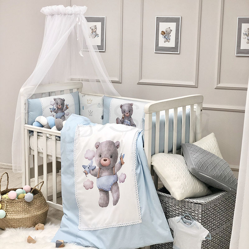 

Постельный комплект в детскую кроватку с балдахином (7 пр.) Kids Toys Мишка голубой