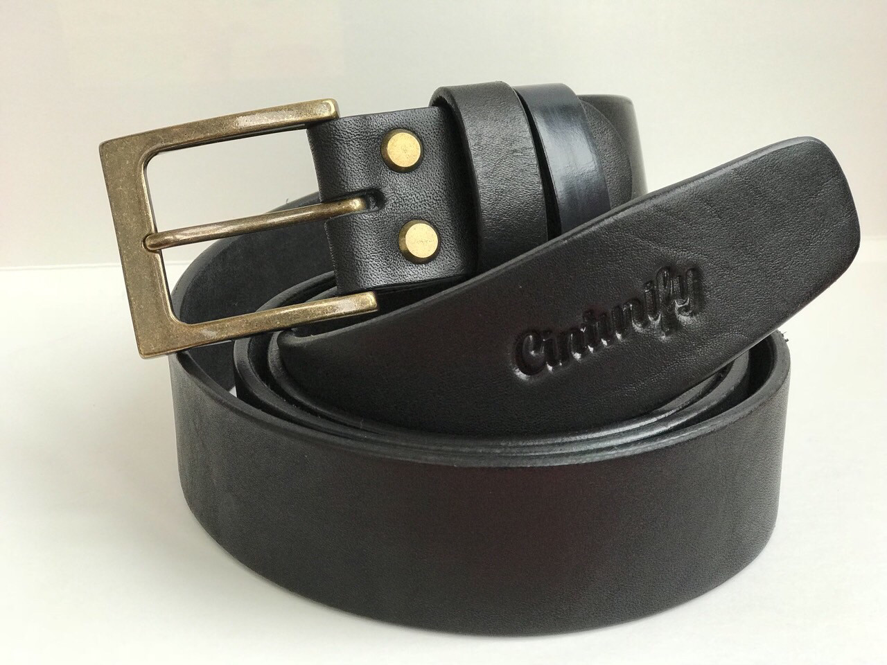 

Ремень под джинсы Cinturify черный кожа 105-125 см. CD-054