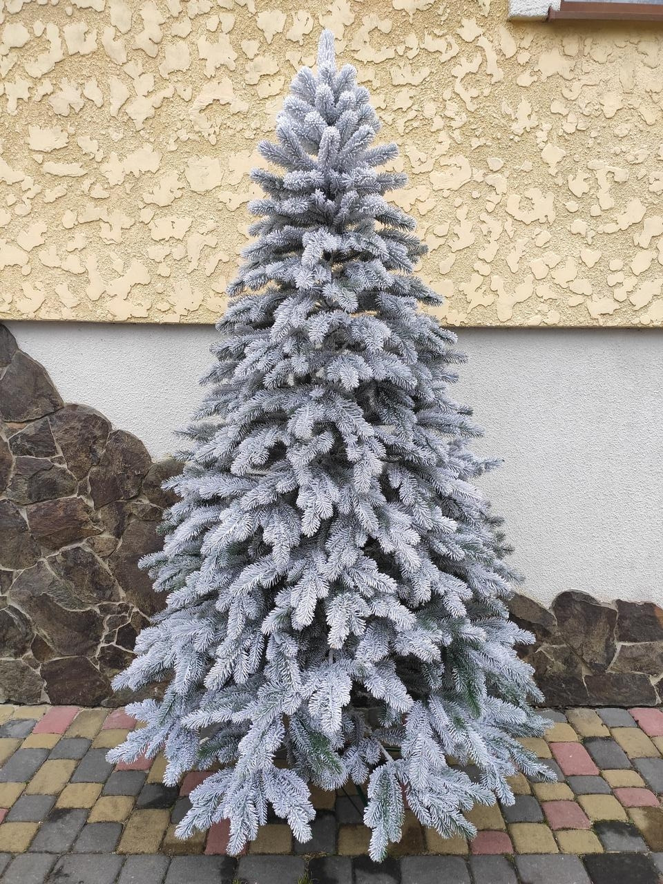 

Литая Елка Елитная Заснеженная 1.50м