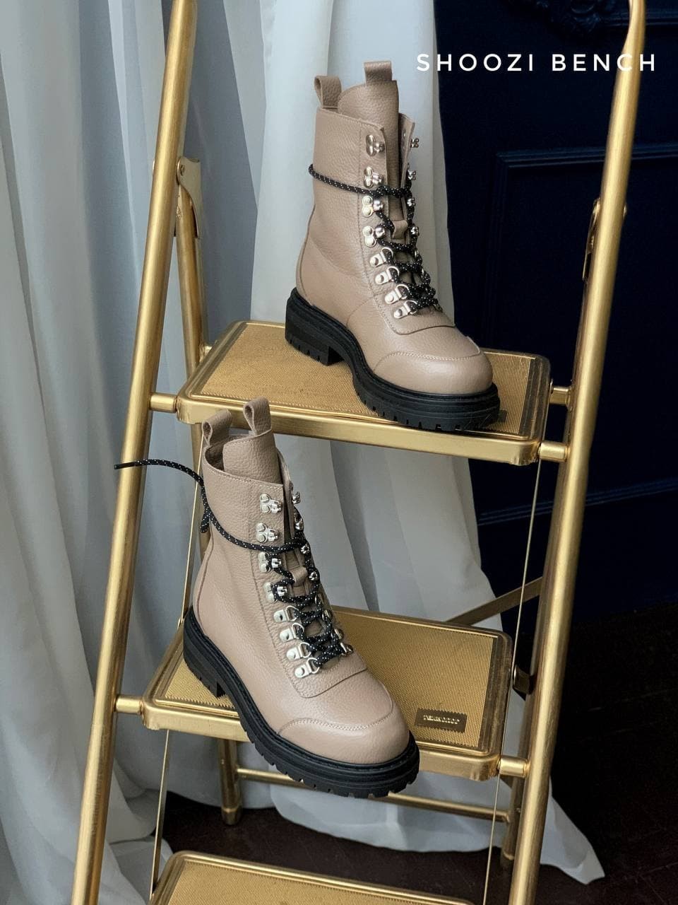 

Жіночі черевики Shoozi bench Petlya 38 бежеві