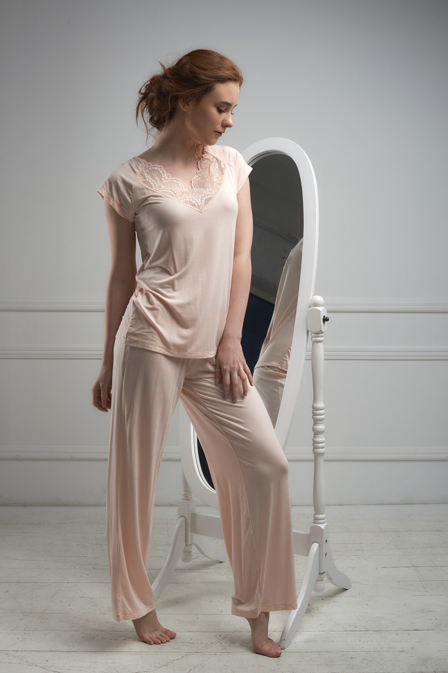 

Комплект: футболка и брюки Effetto 48(XL) Шампань
