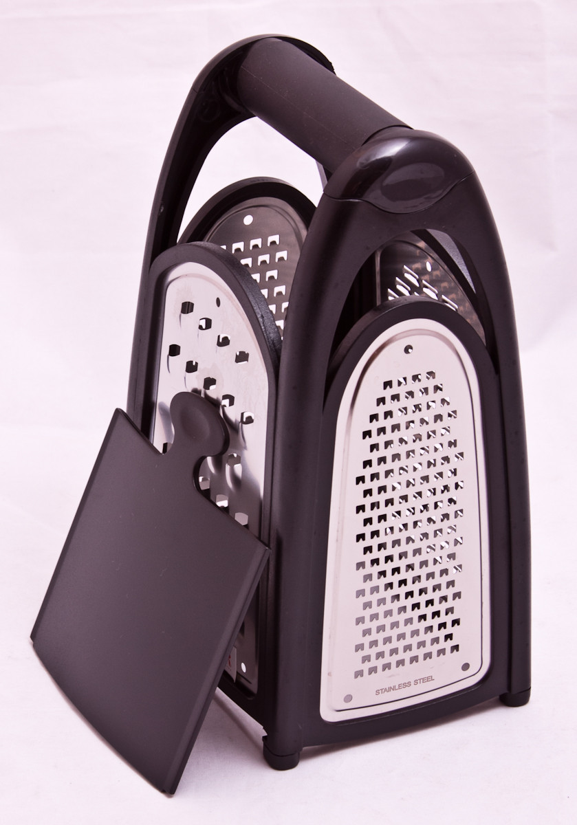 

Терка з кришкою Pola Lessner 10052