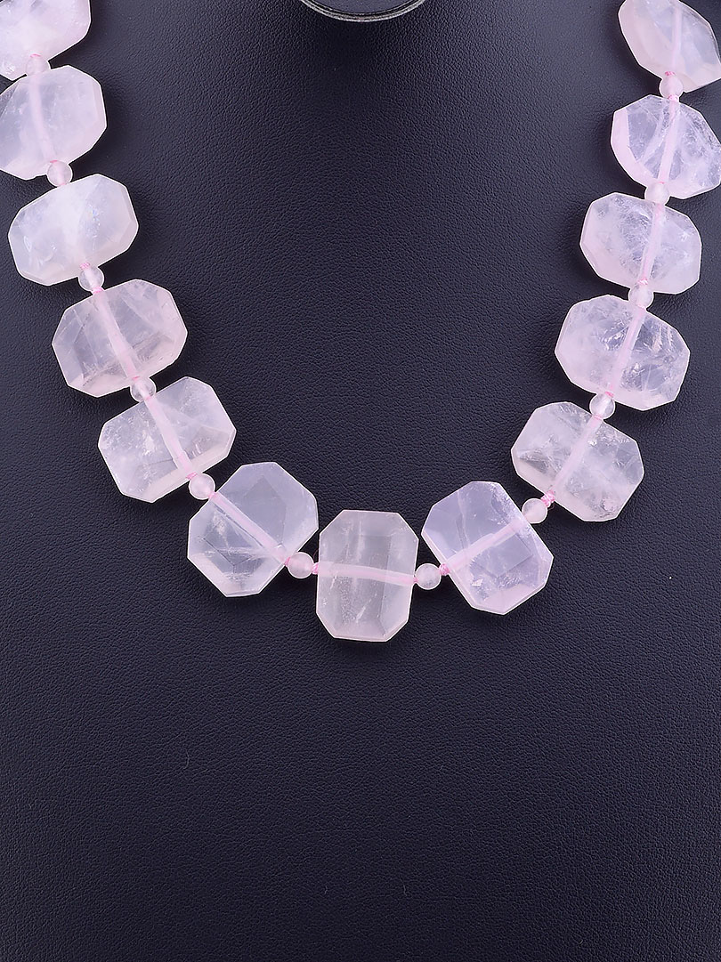 

Бусы Sunstones Розовый кварц 43 см. 057455