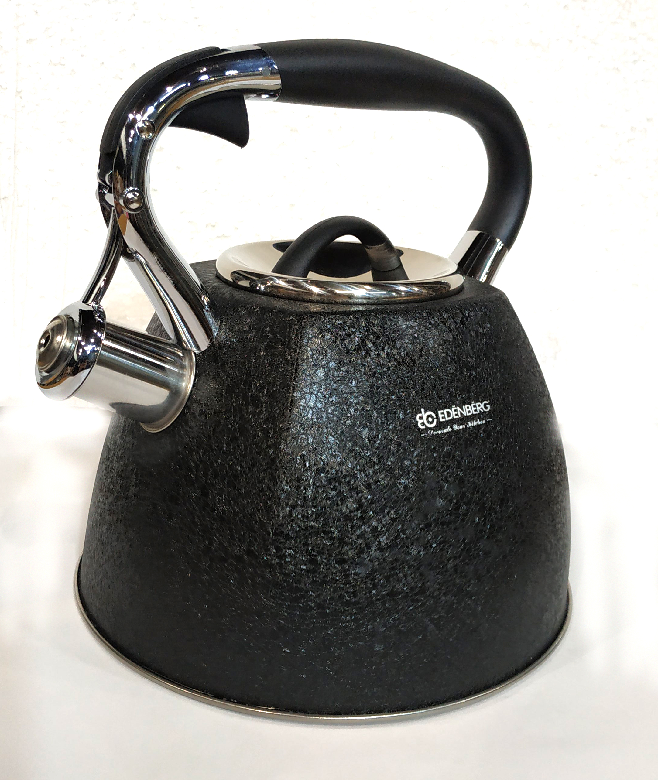 

Чайник со свистком Edenberg EB-1991 Black
