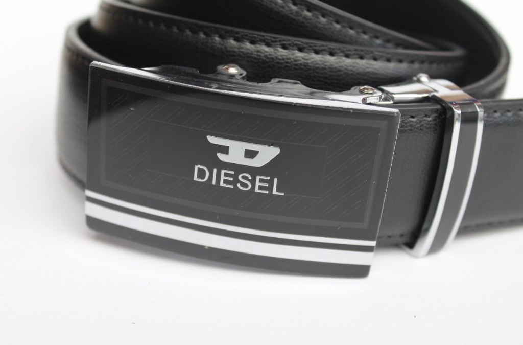 

Ремень унисекс Diesel черный кожа #120