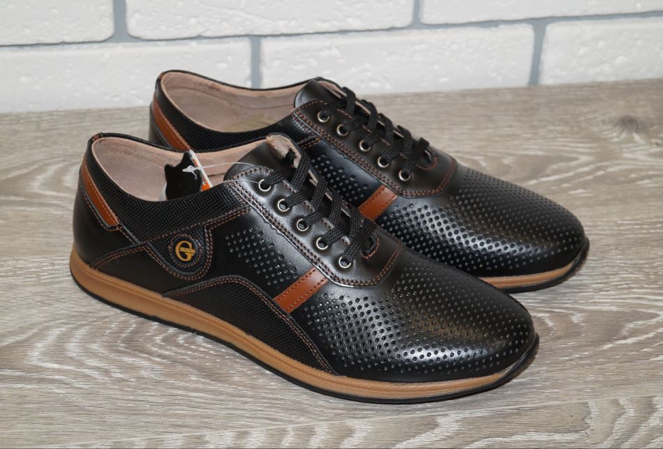 

Кожаные кроссовки KANGFU B1391 43 черные