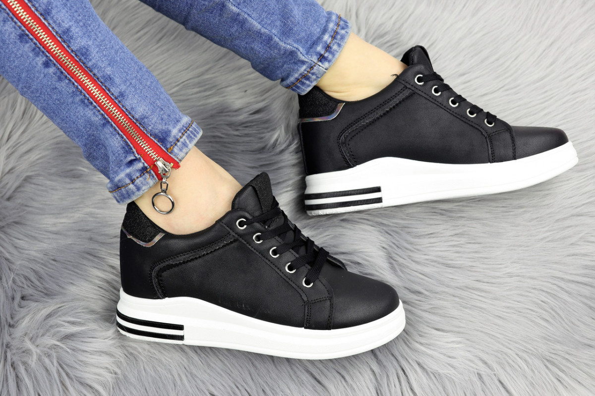 

Кроссовки женские на танкетке Shoes Ferra черные 1140 38 р