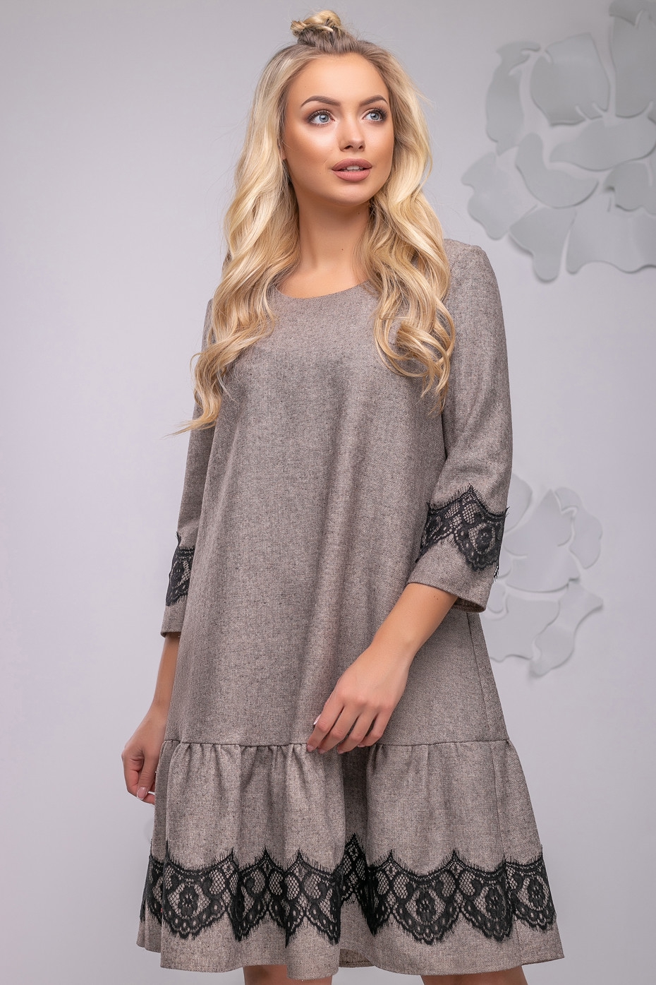 

Платье Seventeen 160178 коричневое 48