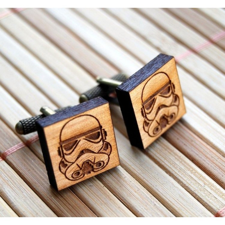 

Запонки Handmade Деревянные Звёздные Войны Вартовой Dzp-0627 158229