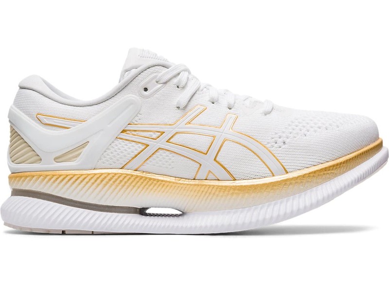 

Женские кроссовки для бега Asics MetaRide 1012A130 100-WHITE/PURE GOLD 2020 41,5 (EU), 26 (CM), 9,5 (US)