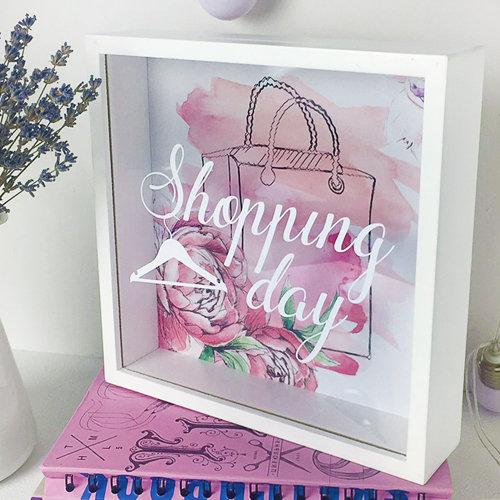 

Копилка деревянная для денег Presentville Shopping day 22x22x5 см