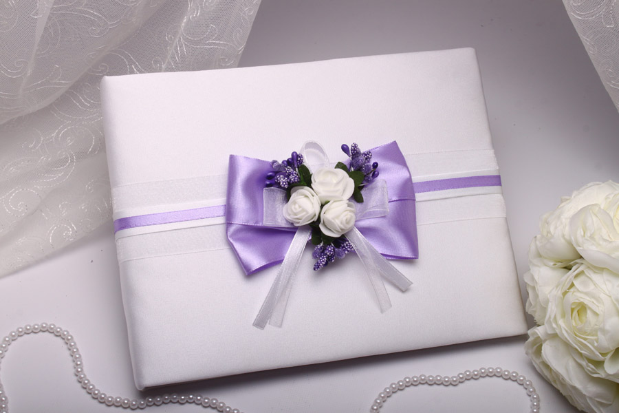 

Свадебная книга Vizzara для пожеланий и поздравлений Flowers purple