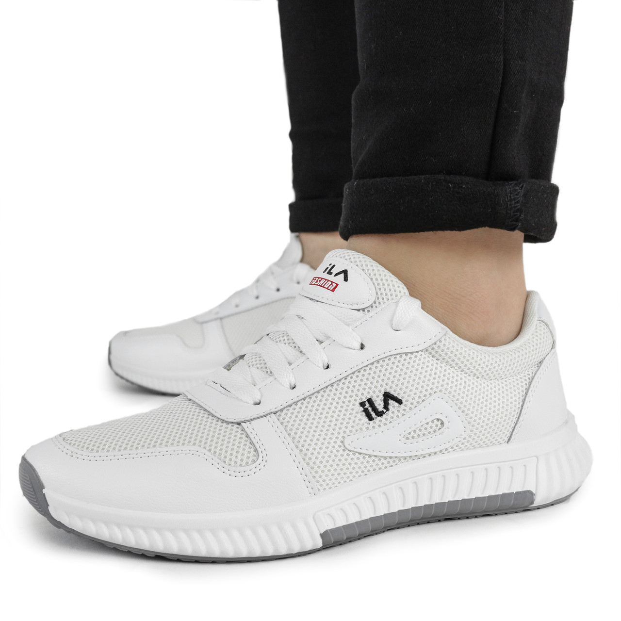 

Кроссовки ILA Fashion женские белые 36 р. 24 см