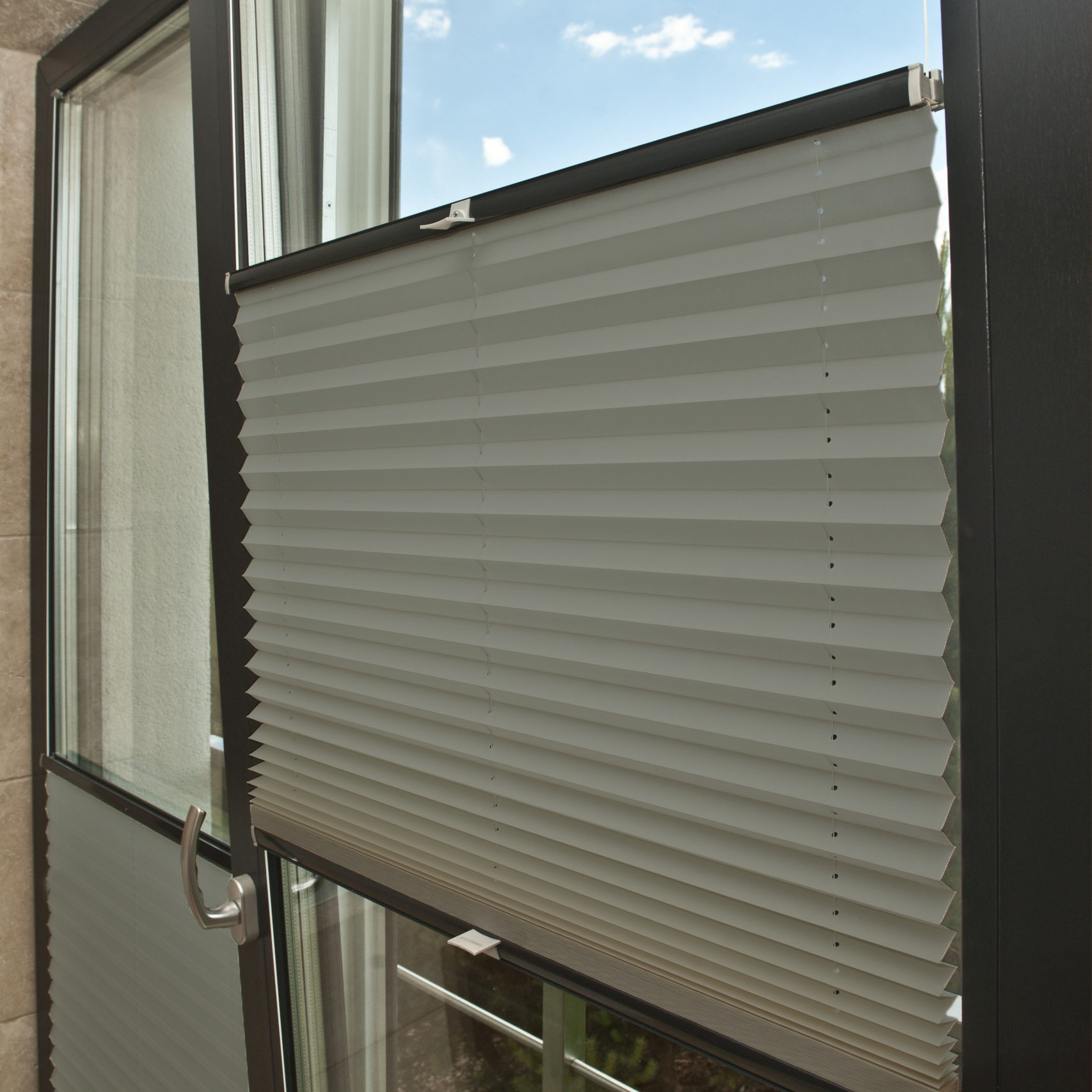 

Жалюзи плиссе Twist pearl Кашемировый (1-226) 50x160 см