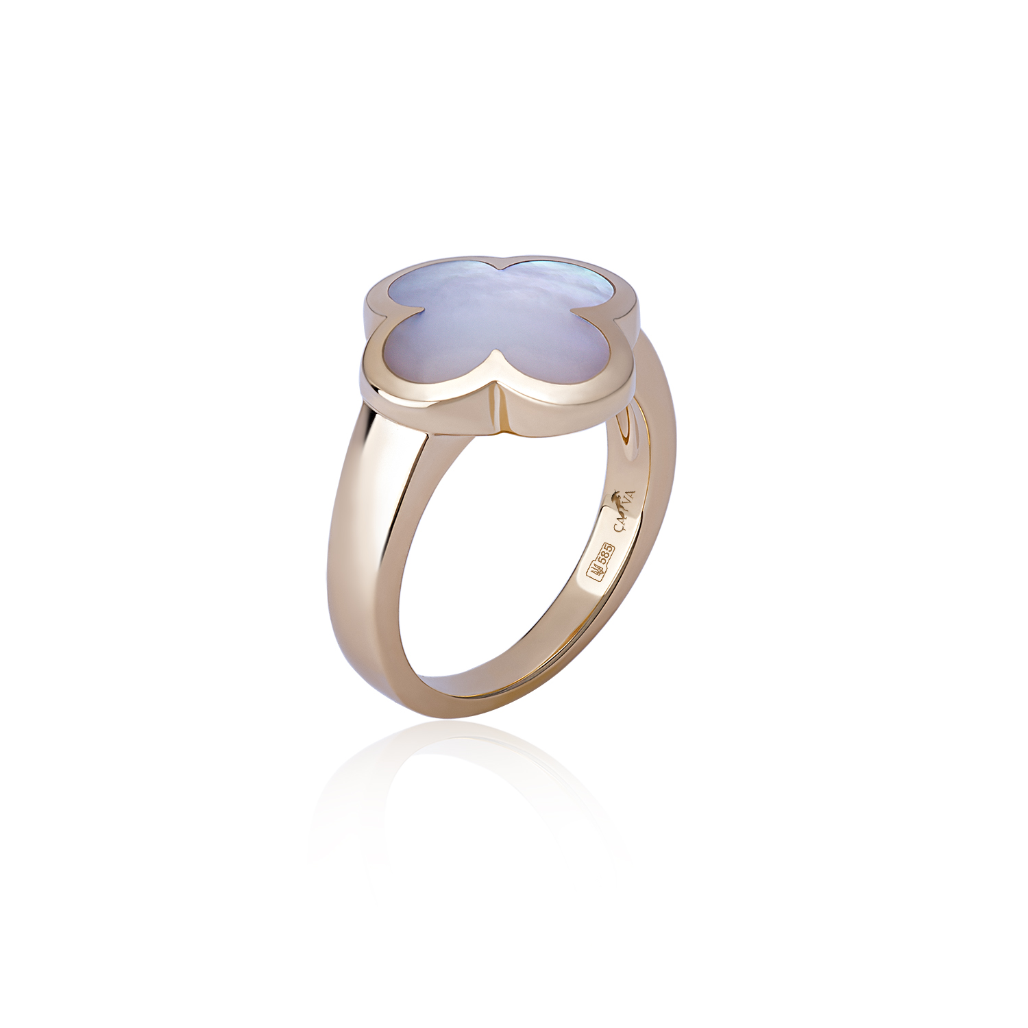 

Золота каблучка конюшина з перламутром 16 cava.cool