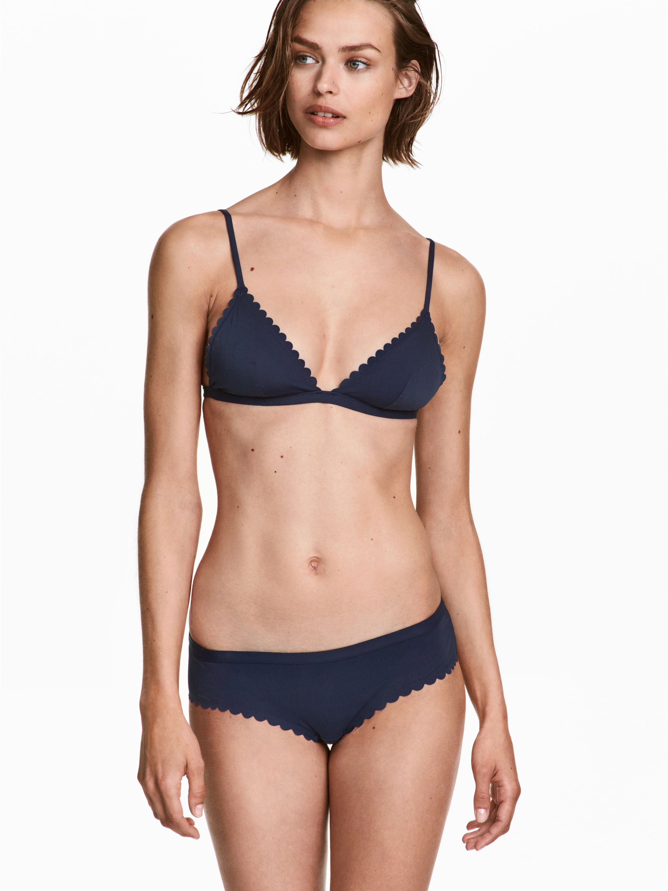

Нижняя часть купальника H&M 4658835 42 Темно-синий