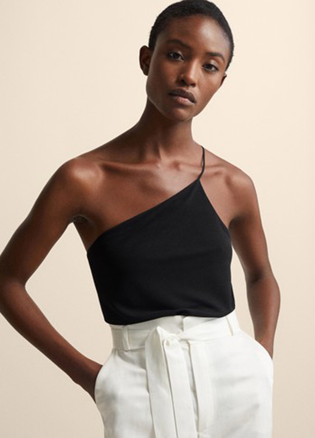 

Майка Massimo Dutti 07 M черный 07206845610800