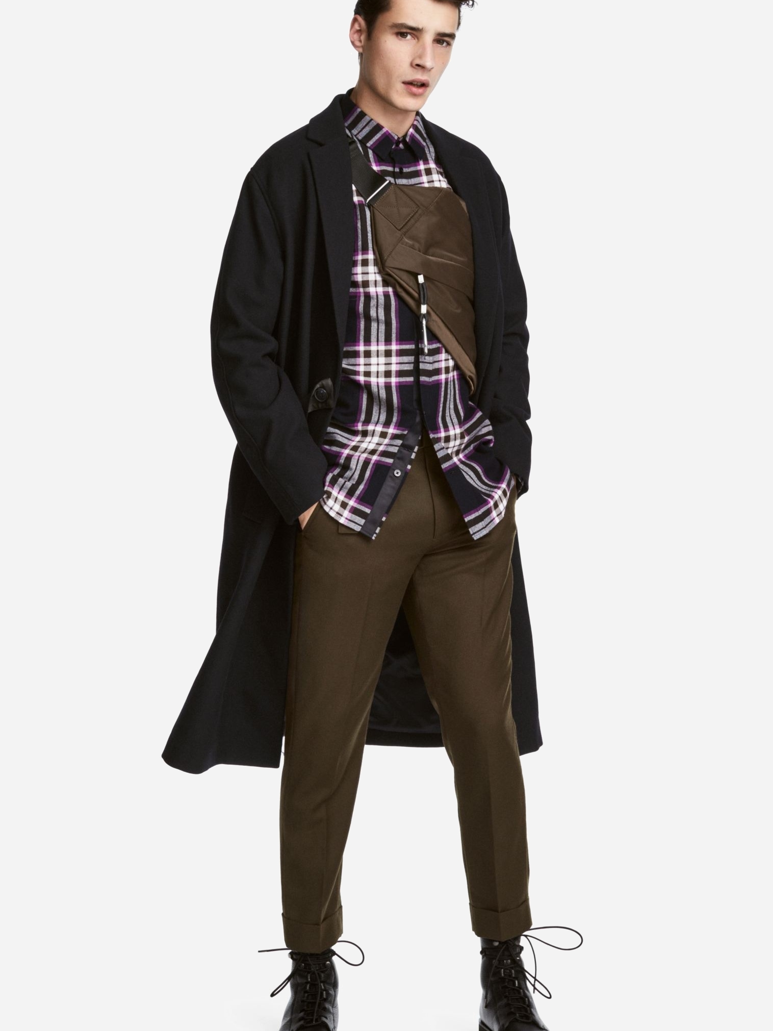 

Брюки H&M 060523464 44 Хаки