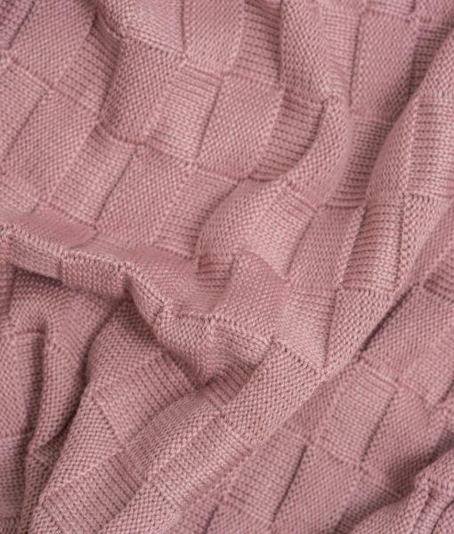 

Вязаный плед Комильфо пудрово-розовый 160х200 BDL-008