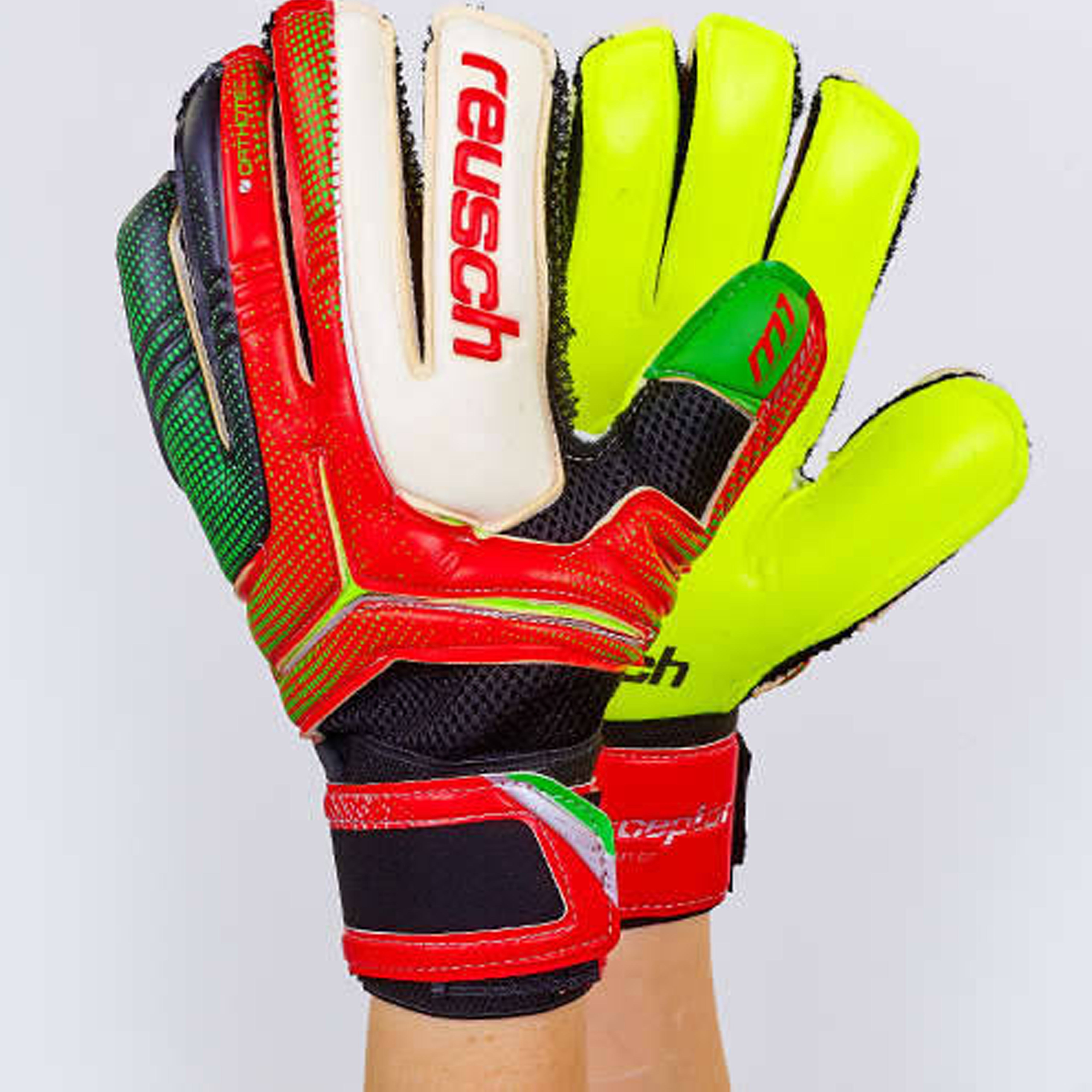 

Перчатки вратарские REUSCH Размер 8 FB-869-2