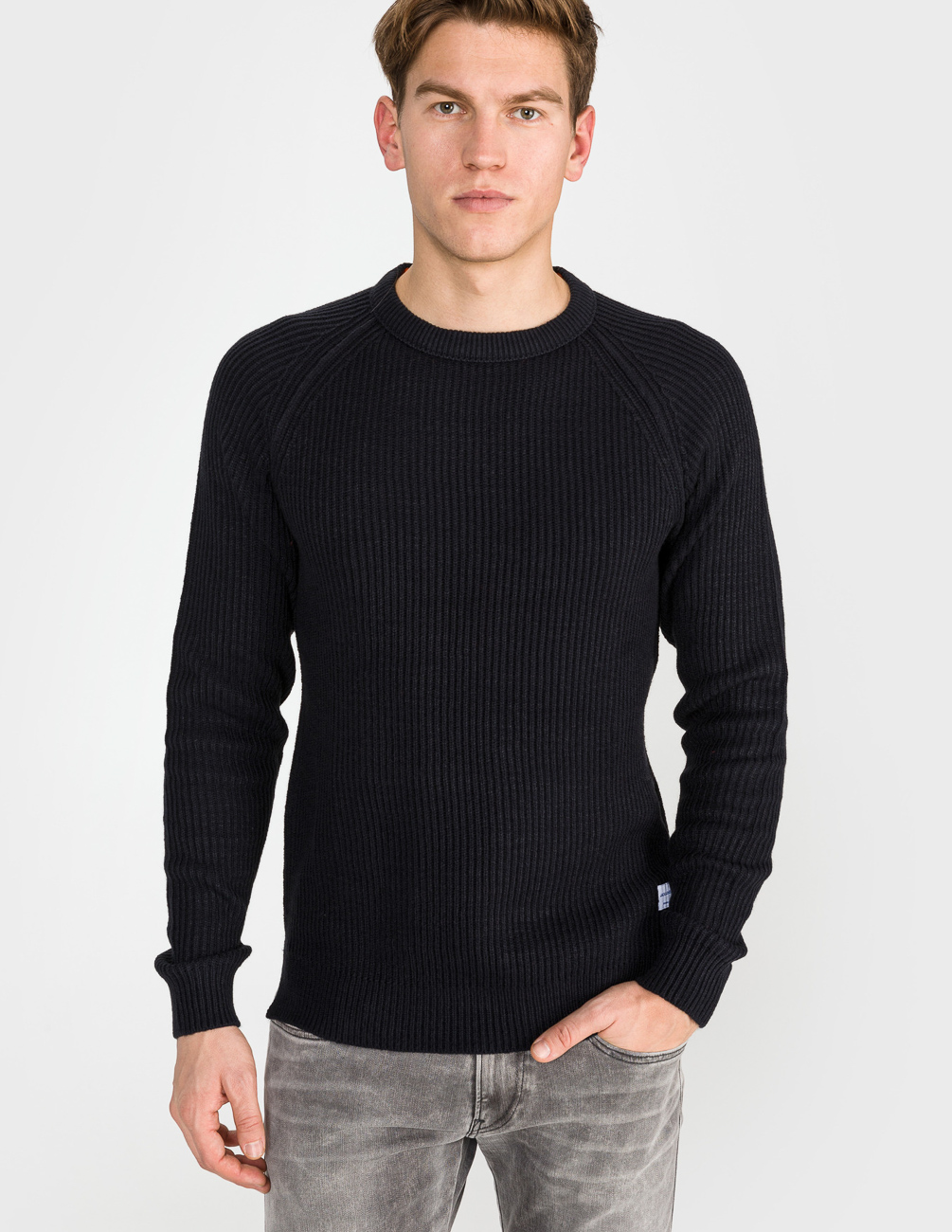 

Свитер JACK&JONES М0106279 цвет черный XL