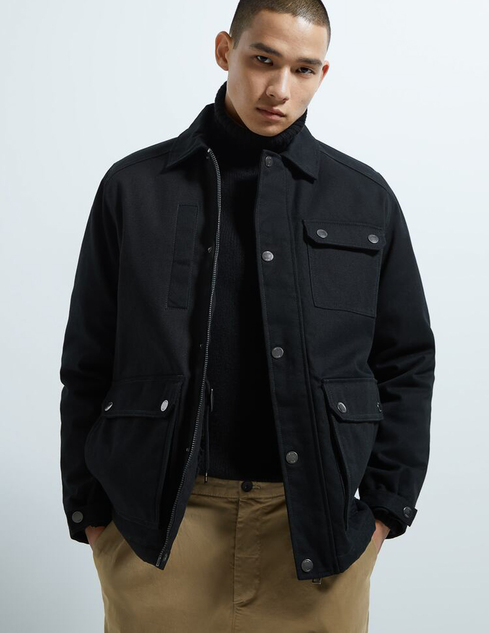 

Куртка Zara М0106676 (6985/309/800) цвет черный S
