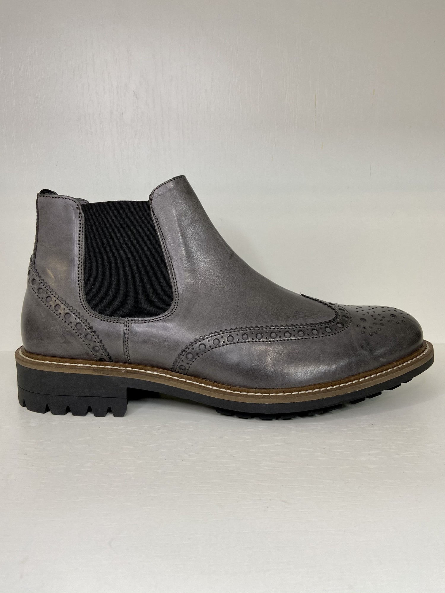 

Челси Pollini р.44 серый