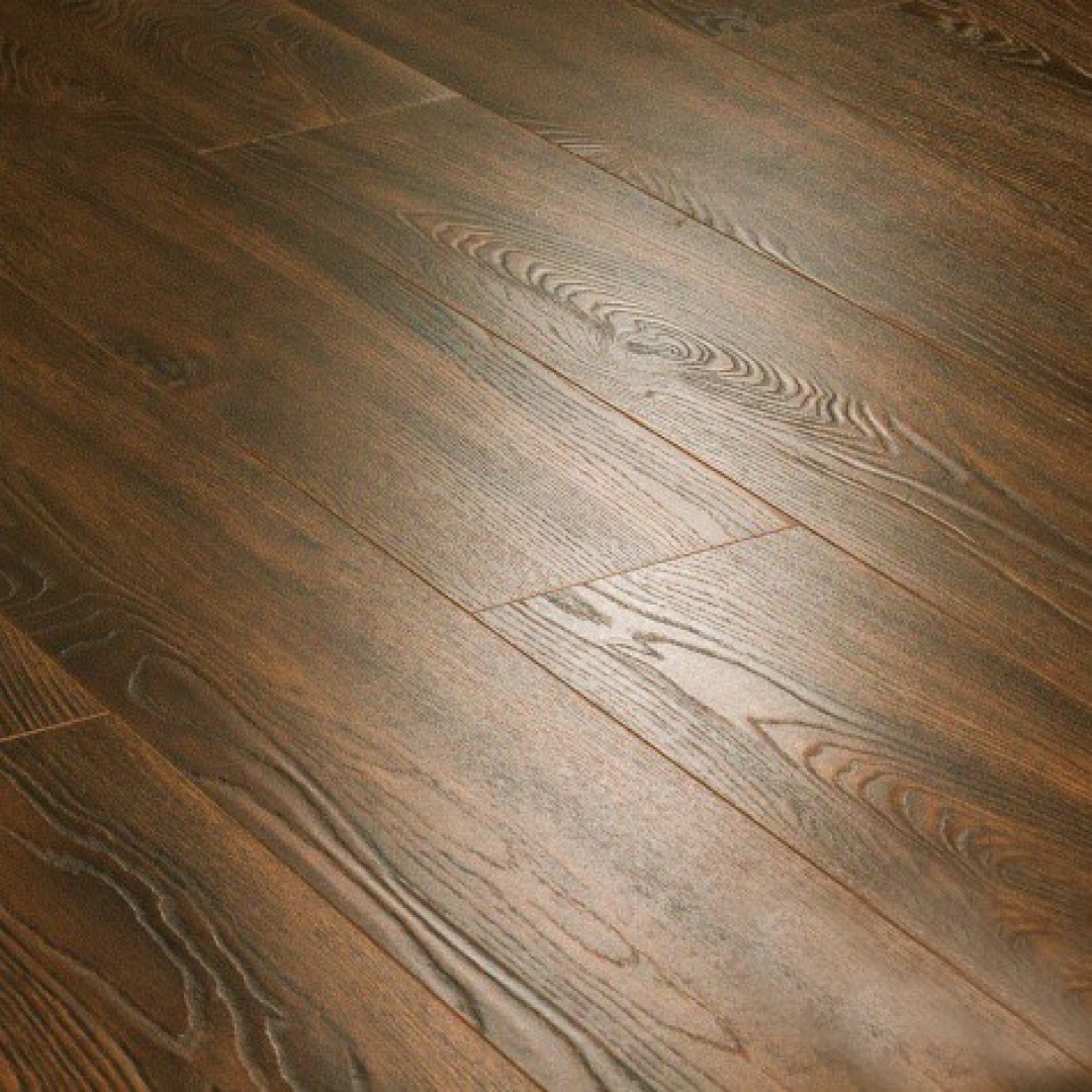 

Ламинат Grun Holz 33 класс Дуб Линдерхоф