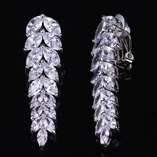 

Серьги-клипсы Ветвь из камней DiaDemaGrand Серебряный с белым камнем (071817-15-2)