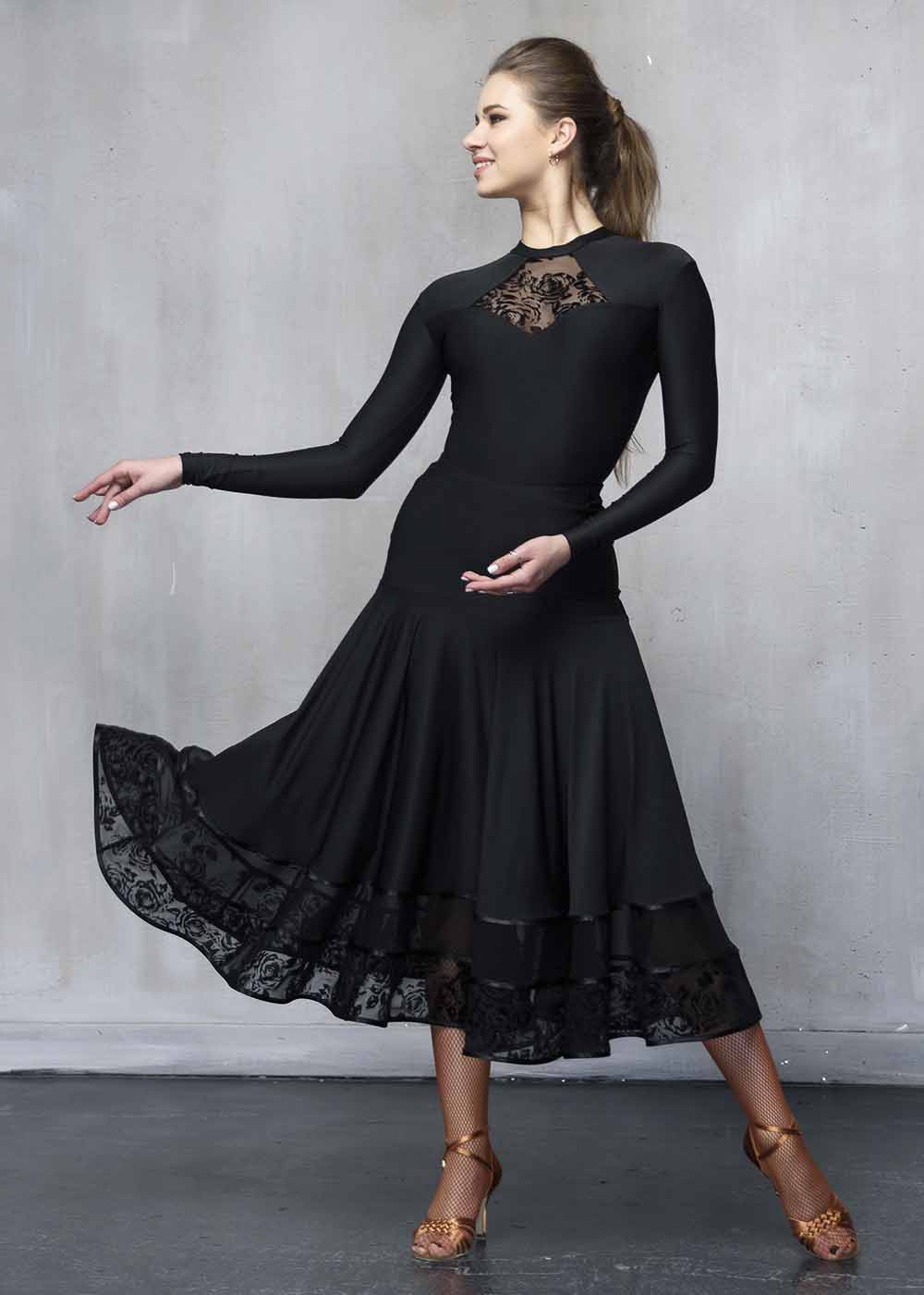 

Юбка для стандарта Grand Prix JUSTO 90%полиамид, 10%эластан M black rose
