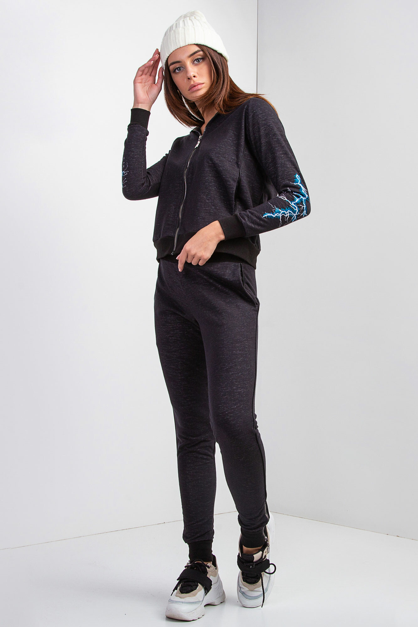 

Подростковый GEN спортивный костюм BLISK M Черный