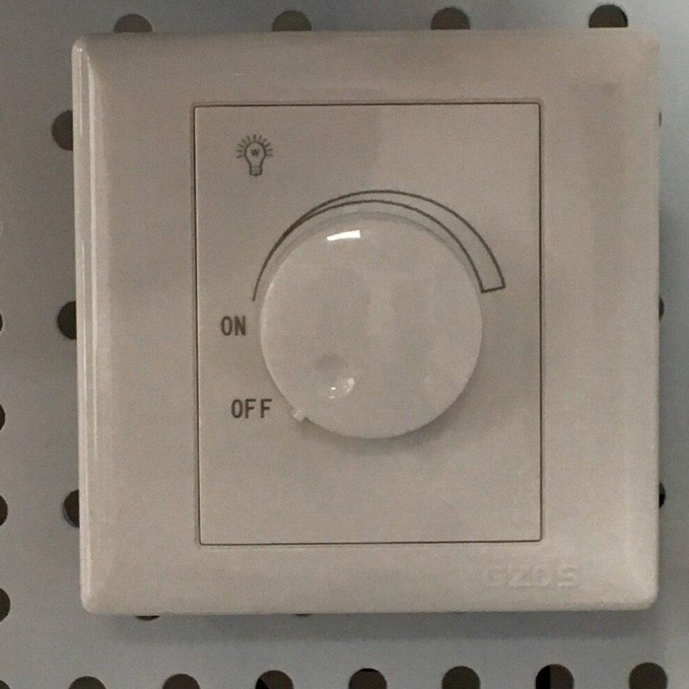 

Регулятор яркости Triac LED-STIL 1шт LS-200