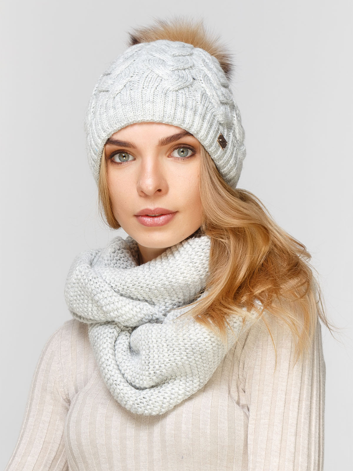

Комплект: шапка и шарф-снуд Fashion Star 54-60 Дым 6600641