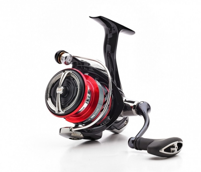 

Катушка спиннинговая Daiwa Ninja 2000 LT