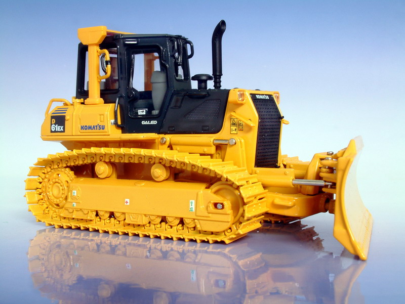 

Бульдозер Komatsu D61EX 8000 масштабная модель 1 50