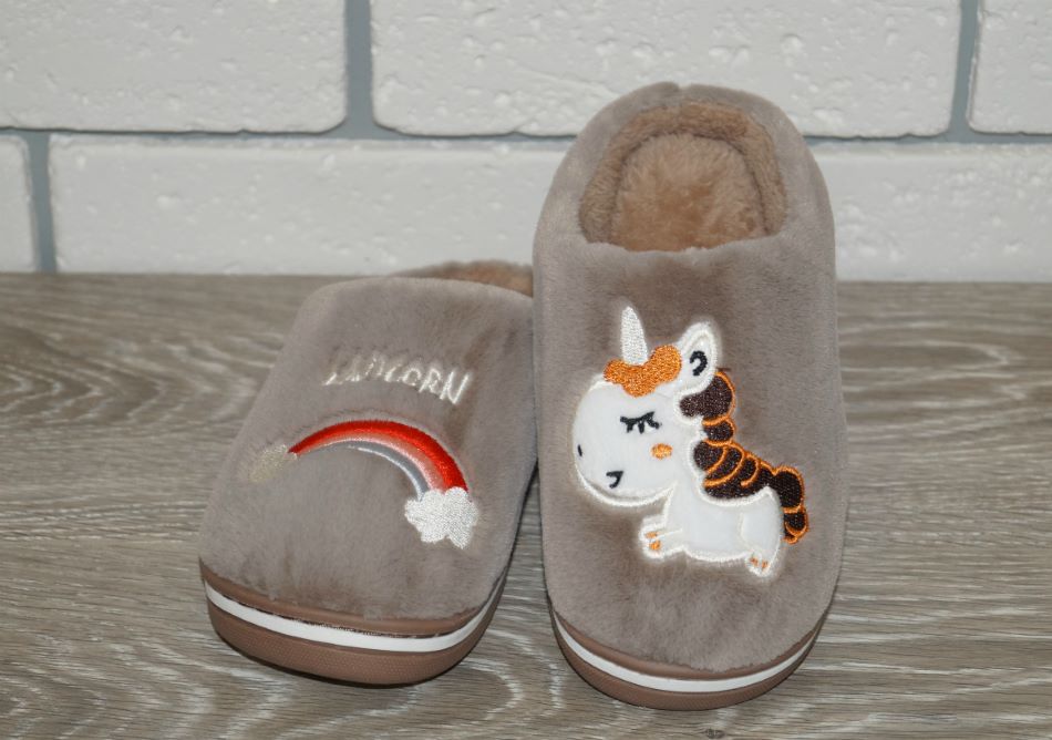 

Комнатные тапочки Artshoes 675W633 31/32 коричневые