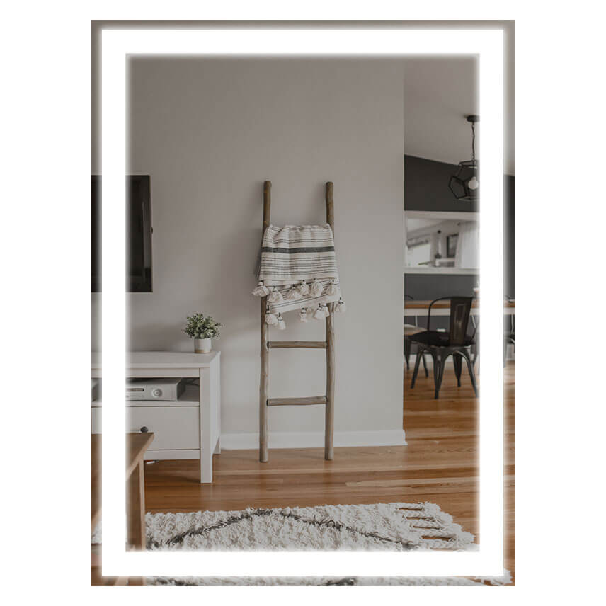 

Зеркало в ванную SmartWorld серия Lite с подсветкой LED прямоугольное 130x70x см (Lite-Lantana-70x130)