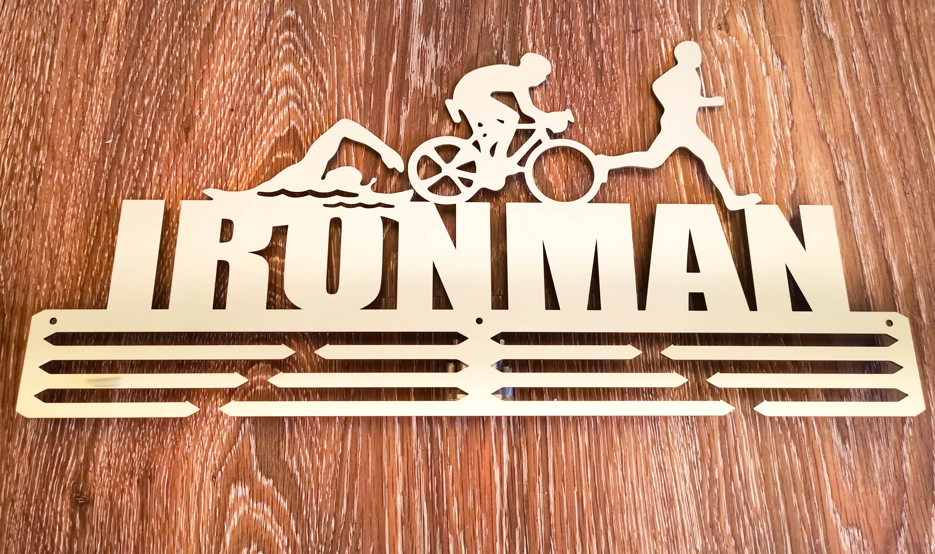 

Медальница "E-Trophy" Ironman из нержавеющей стали (серебро)