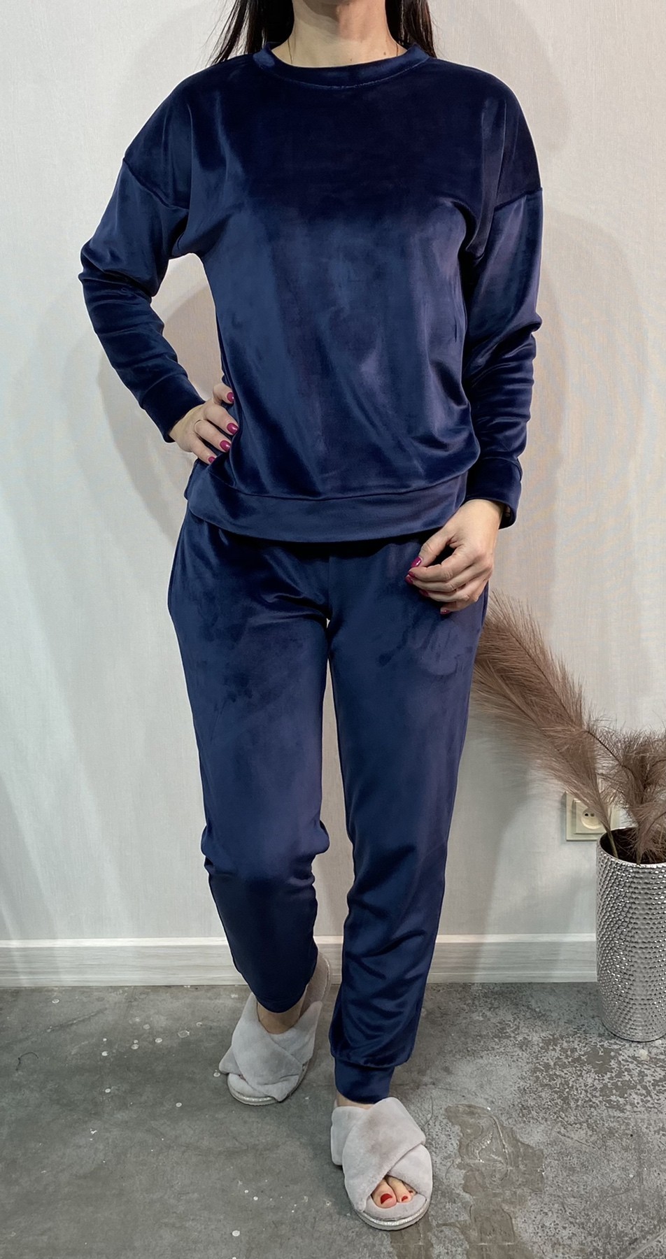 

Домашній жіночий велюровий костюм D'AMOUR оксамит 029 кофта та штани S синій