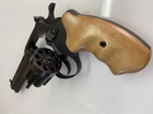Револьвер под патрон Флобера Safari RF-461 cal. 4 мм, буковая рукоятка - изображение 4